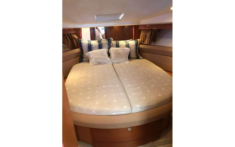 slider 19 Jeanneau Prestige 38 S