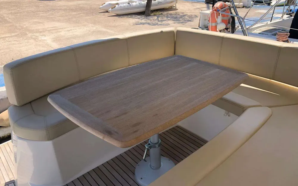 slider 21 Jeanneau Prestige 38 S