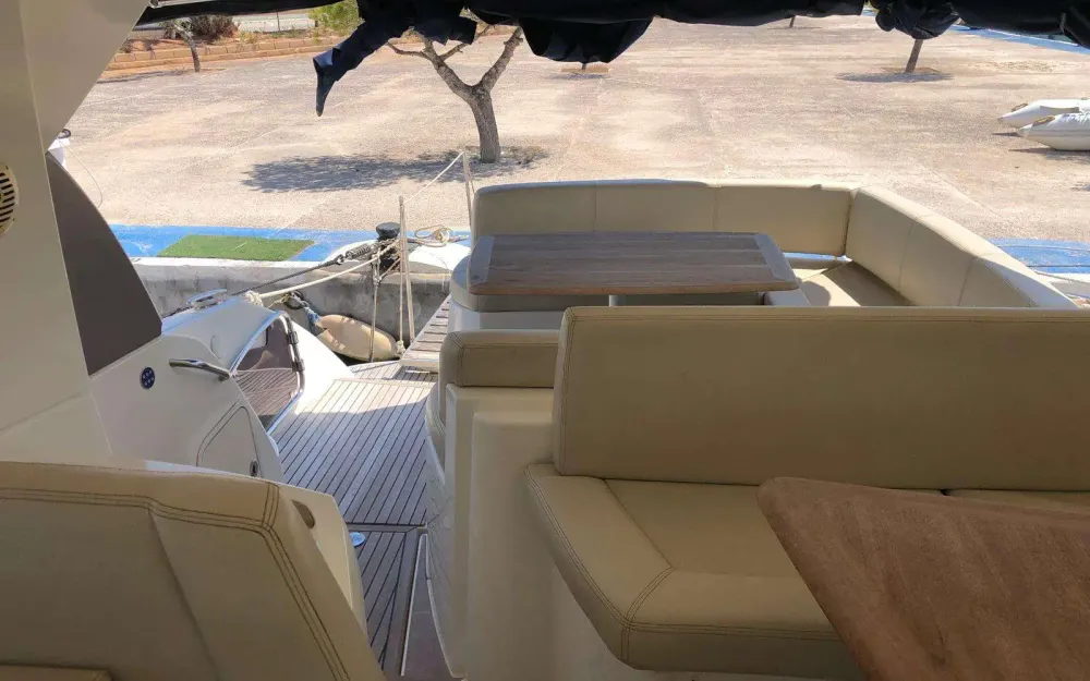 slider 24 Jeanneau Prestige 38 S