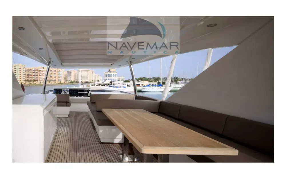 slider 9 Jeanneau Prestige 750