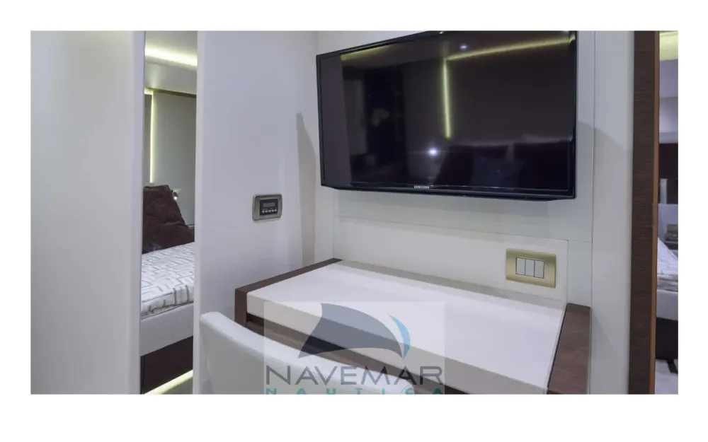 slider 17 Jeanneau Prestige 750