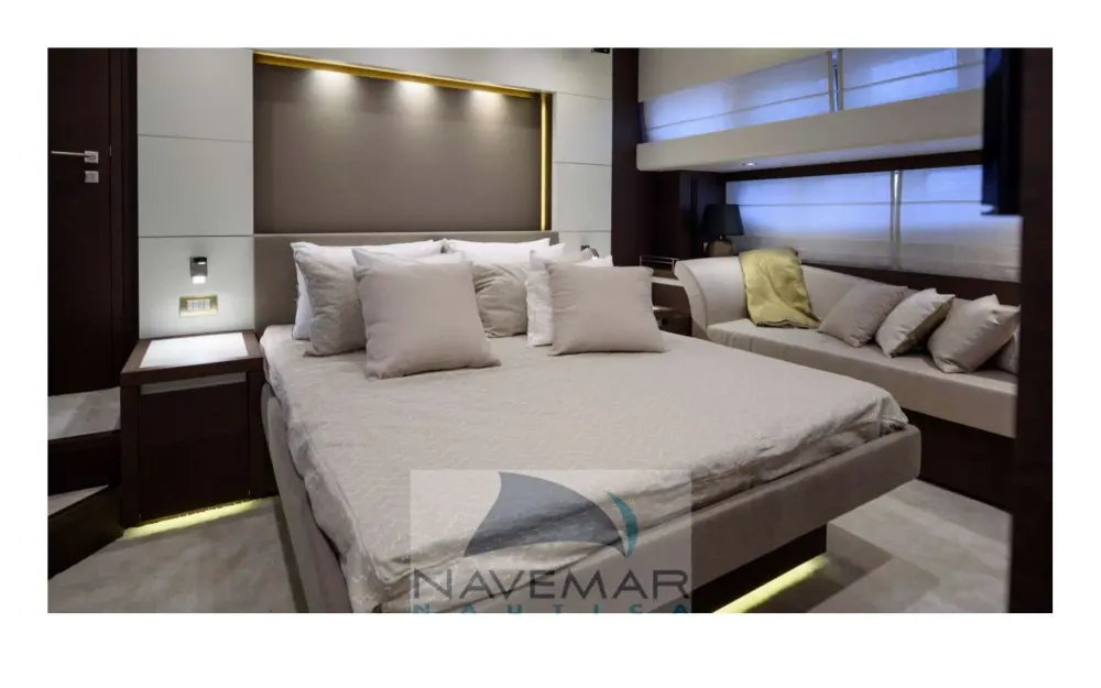slider 1 Jeanneau Prestige 750