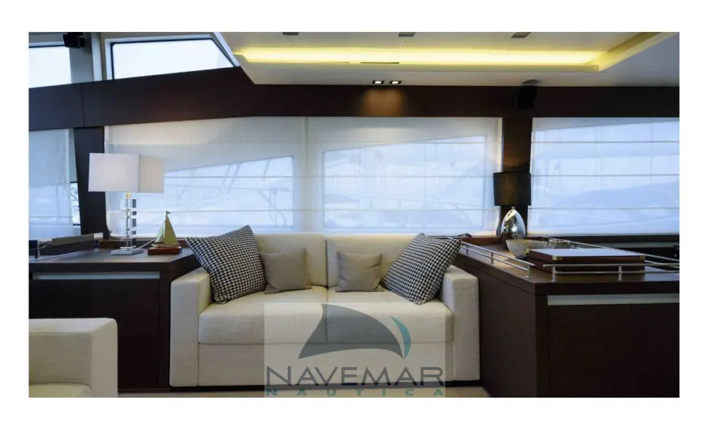 slider 3 Jeanneau Prestige 750