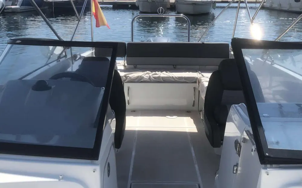 slider 1 Jeanneau Cap Camarat 7.5 BR