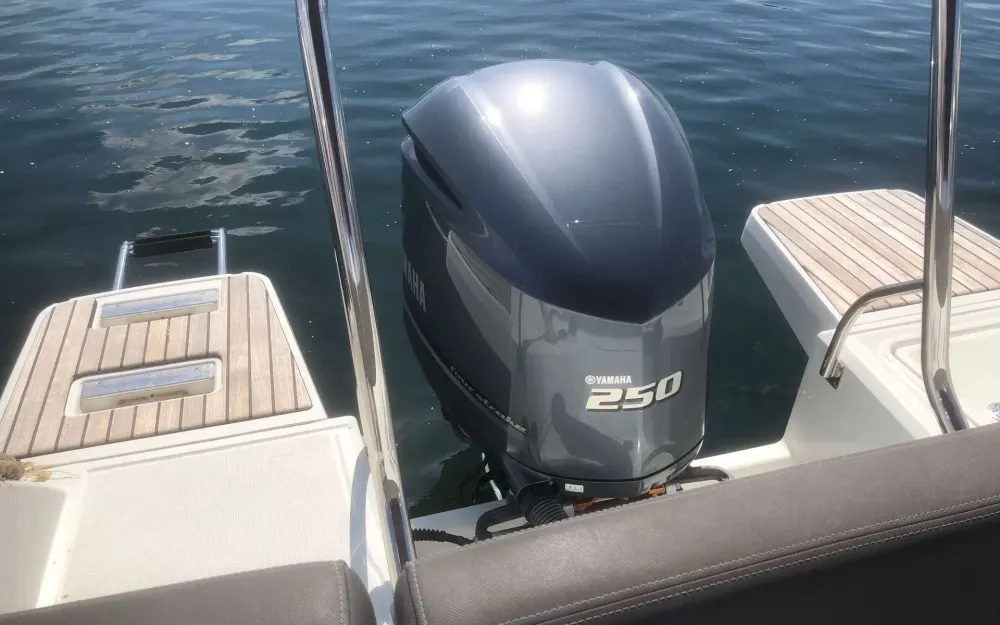 slider 4 Jeanneau Cap Camarat 7.5 BR