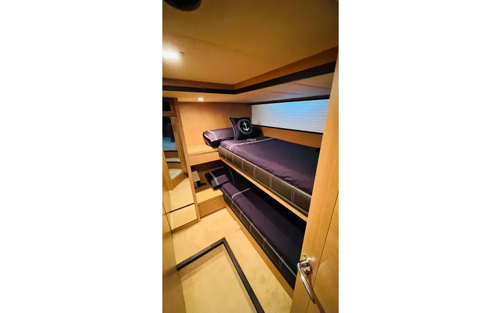 slider 17 Astondoa  53