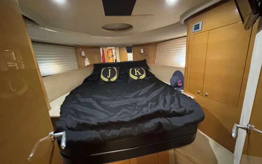 slider 9 Cranchi Mediterranee 47 Hard Top