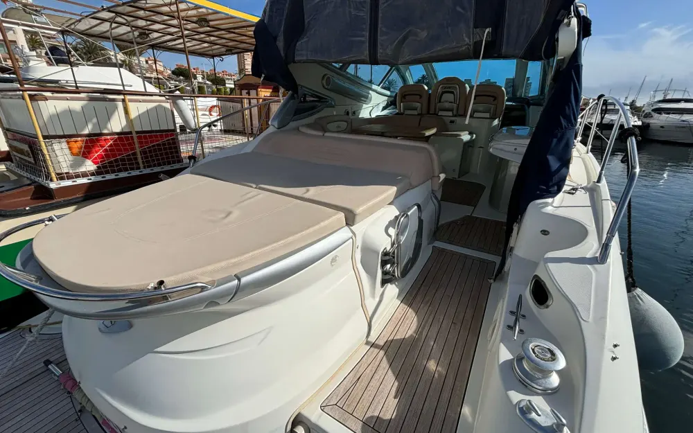 slider 6 Cranchi Mediterranee 47 Hard Top