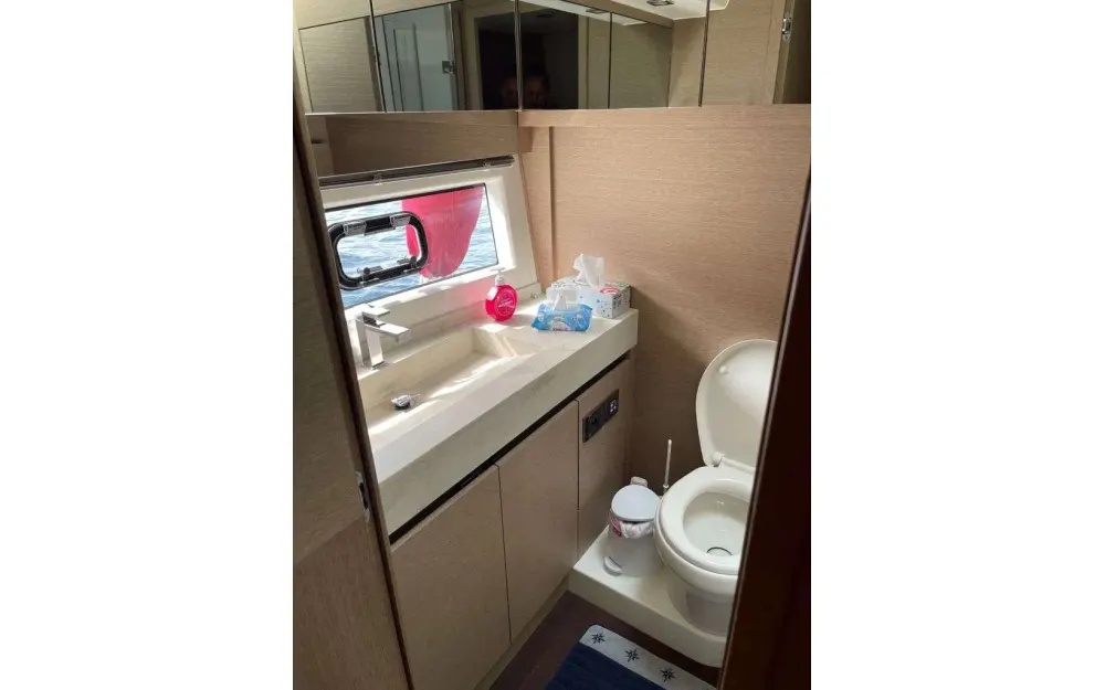 slider 12 Jeanneau Prestige 630