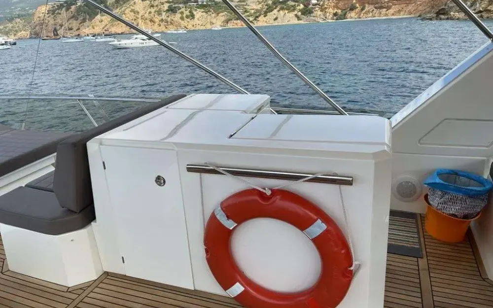 slider 3 Jeanneau Prestige 630