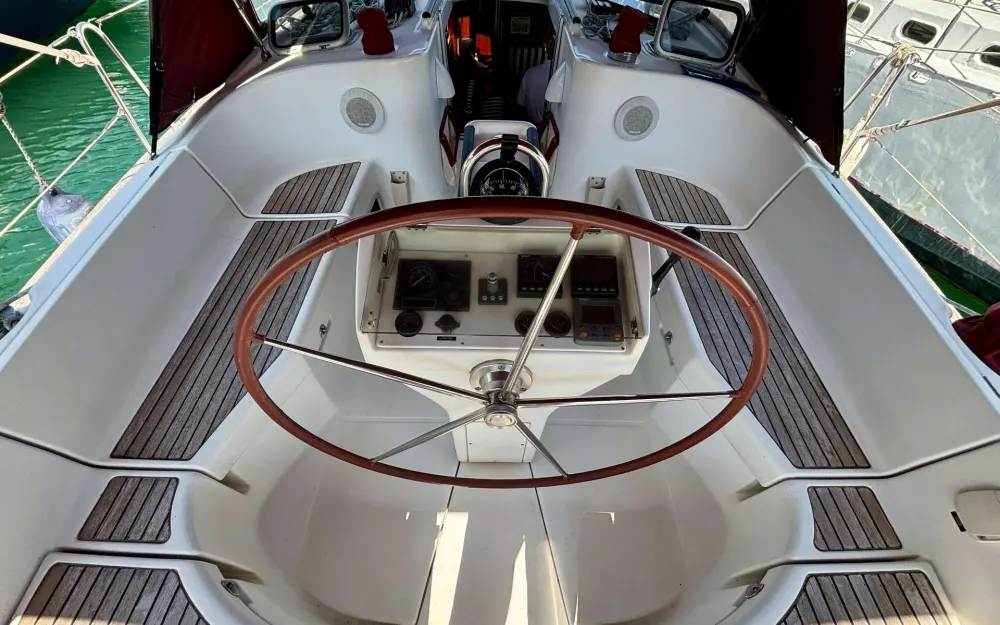 slider 18 Beneteau Oceanis 411 Clipper