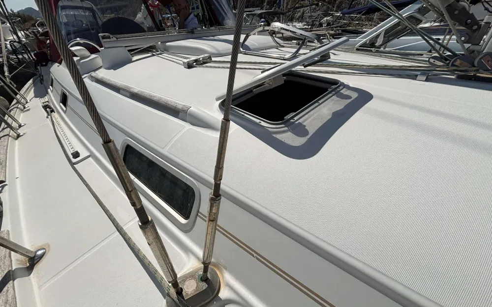 slider 52 Beneteau Oceanis 411 Clipper