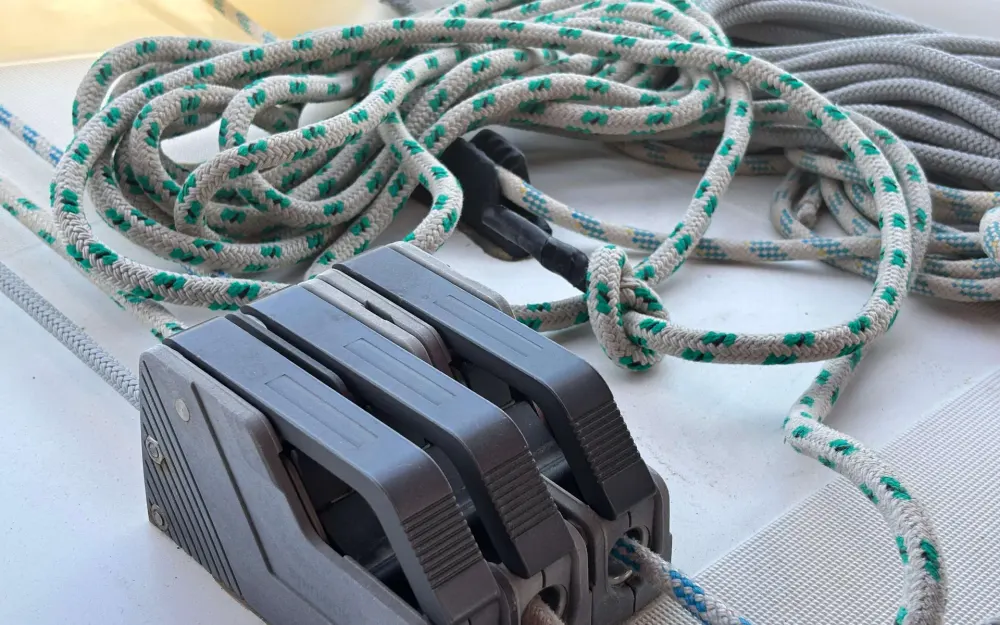 slider 54 Beneteau Oceanis 411 Clipper