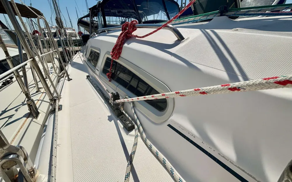 slider 44 Hunter  49