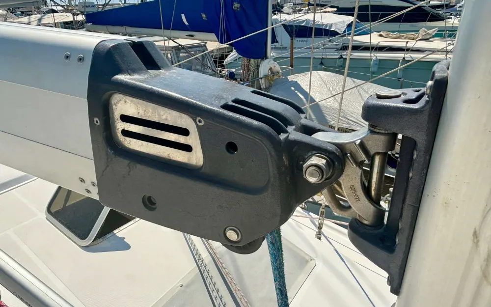 slider 81 Hunter  49