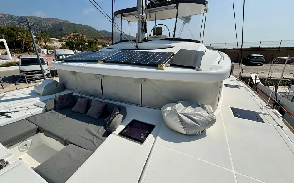 slider 15 Lagoon  52 F