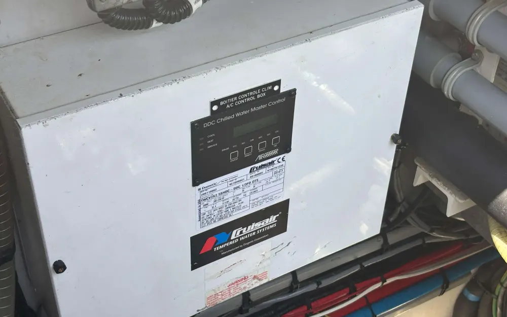 slider 22 Lagoon  52 F