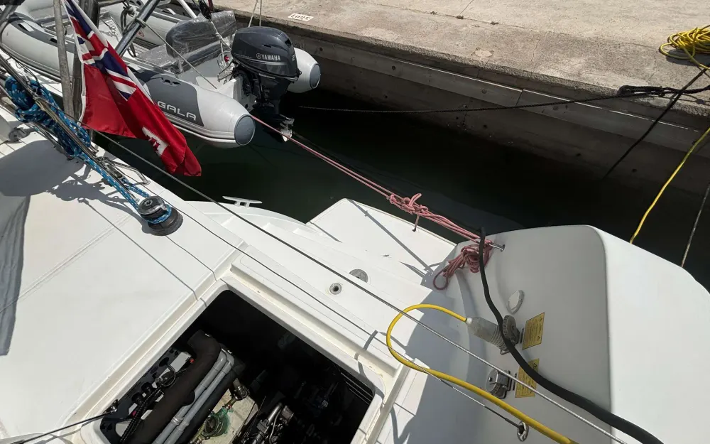 slider 28 Lagoon  52 F