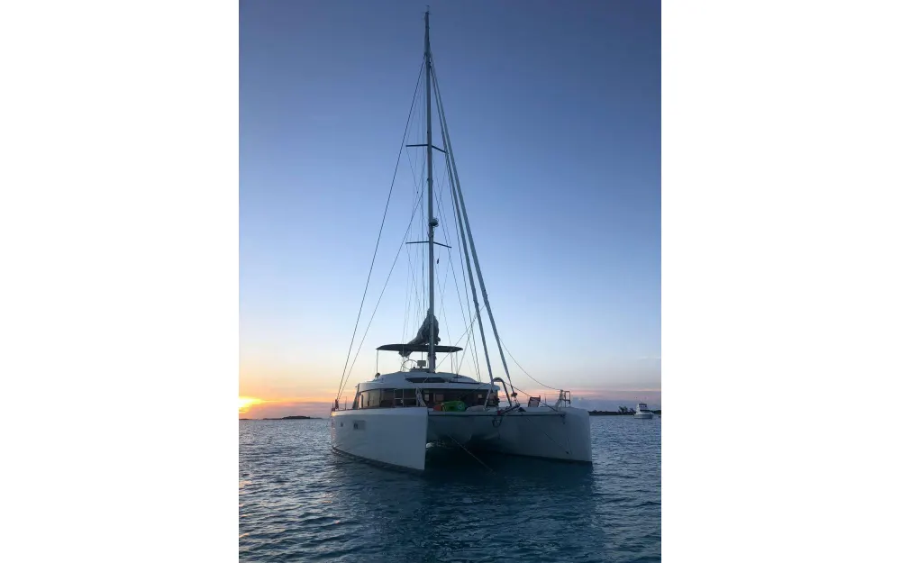 slider 35 Lagoon  52 F
