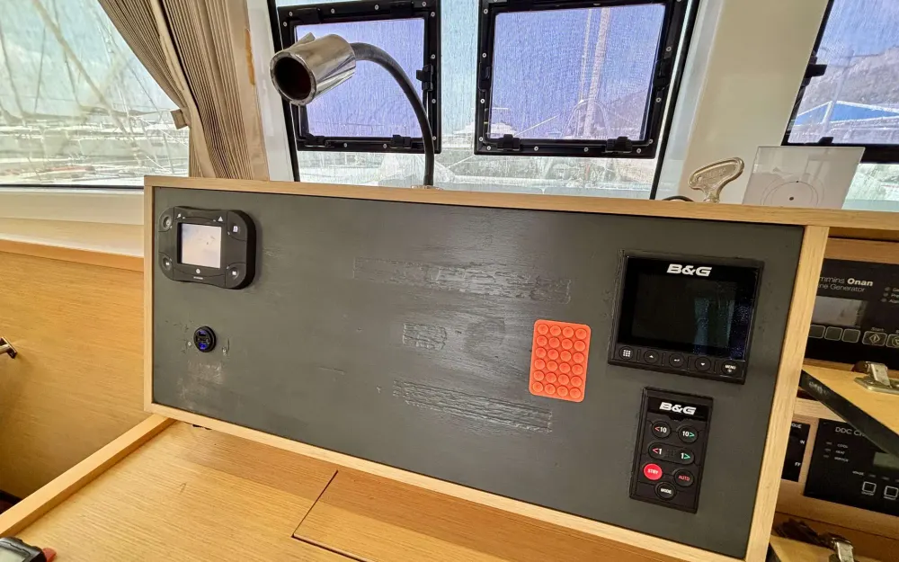 slider 60 Lagoon  52 F