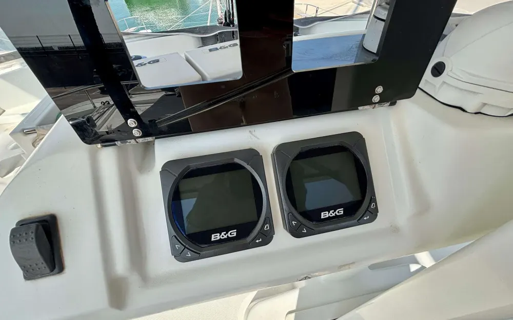 slider 95 Lagoon  52 F