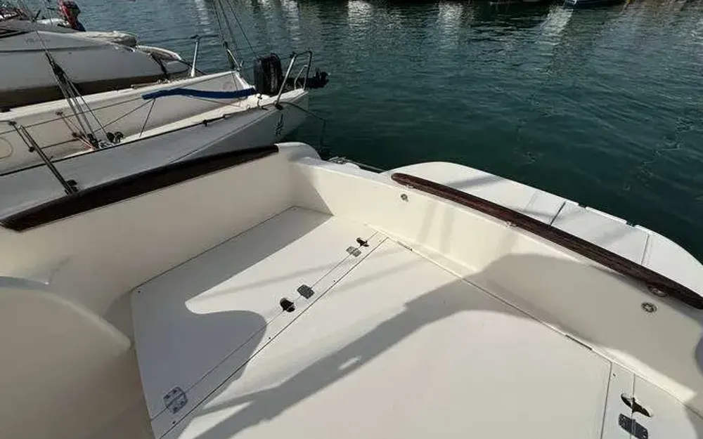 slider 2 Jeanneau Leader 705
