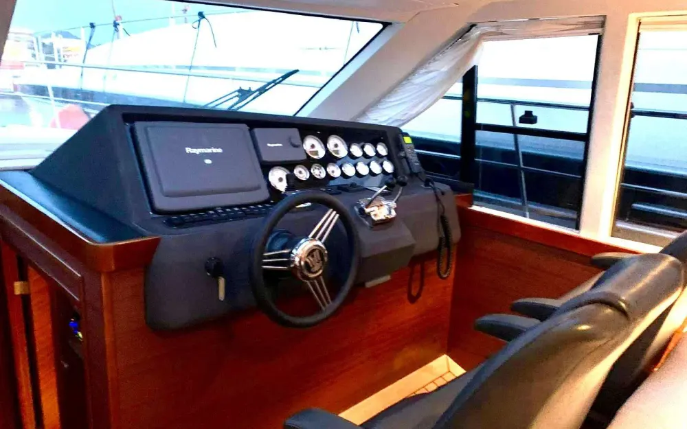 slider 6 Fjord  40 Cruiser