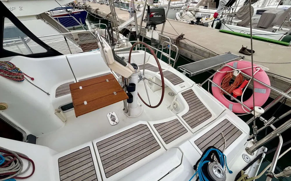 slider 11 Beneteau Oceanis 373 Clipper