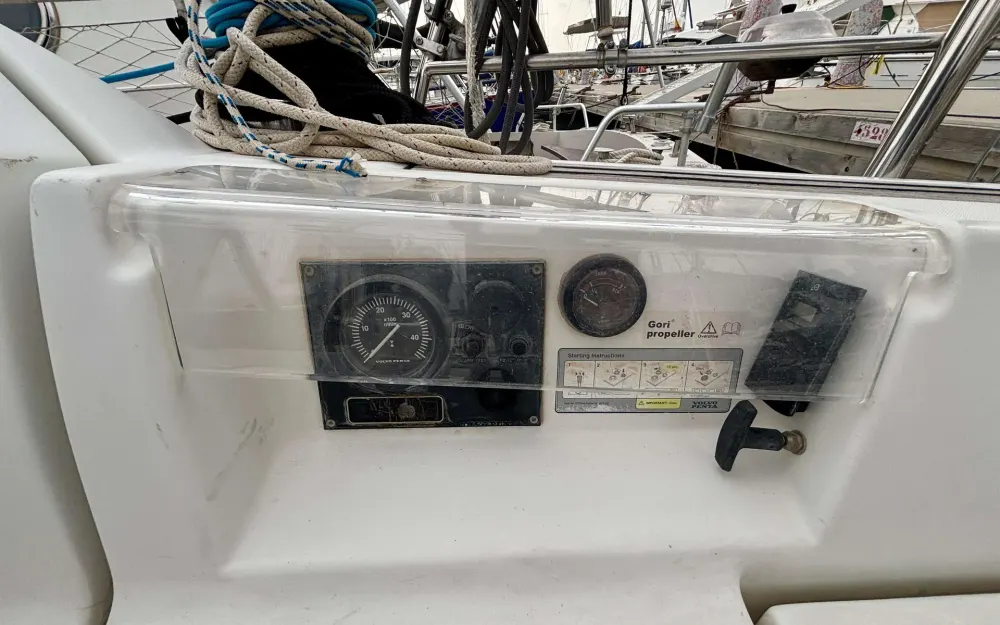 slider 8 Beneteau Oceanis 373 Clipper