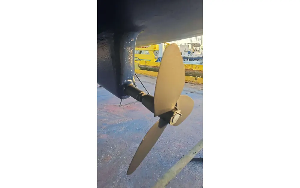 slider 1 Beneteau  49