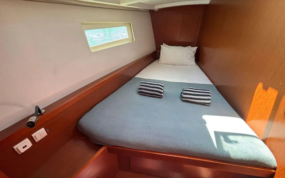 slider 17 Beneteau Oceanis 45