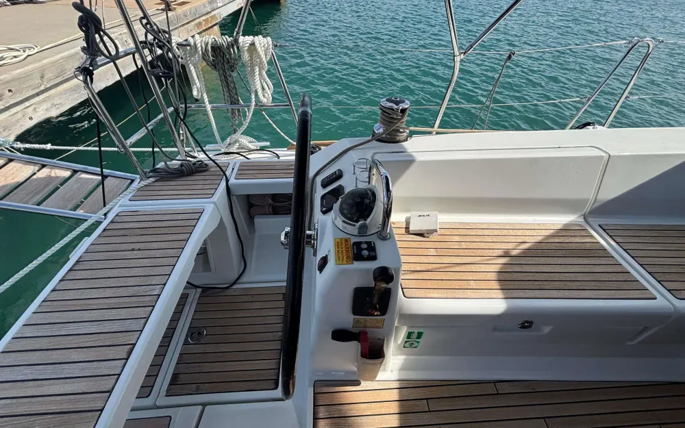 slider 18 Beneteau Oceanis 45