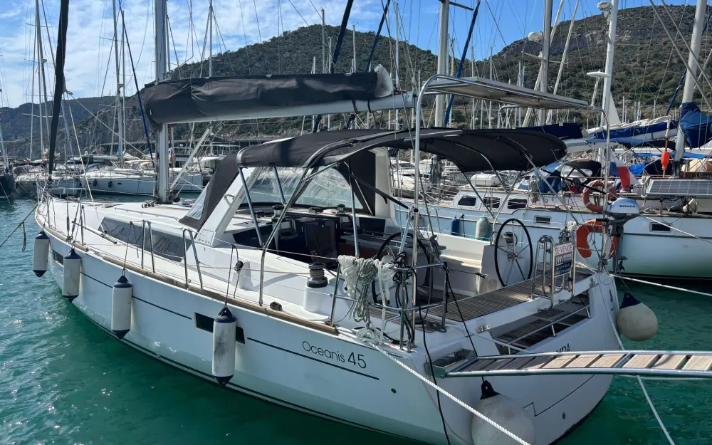 slider 39 Beneteau Oceanis 45