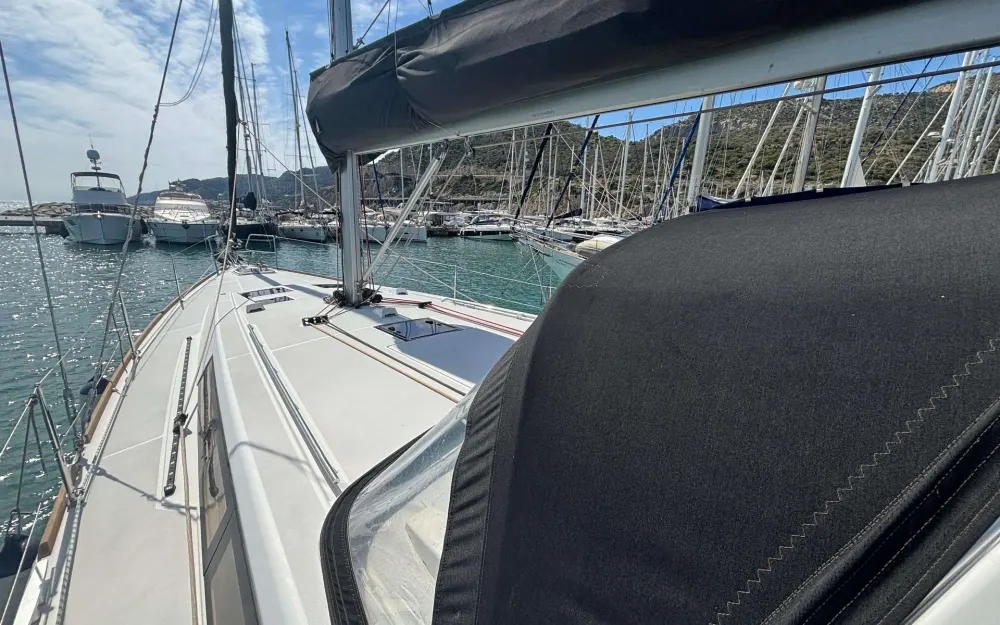 slider 67 Beneteau Oceanis 45