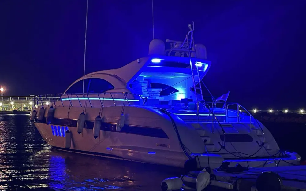 slider 21 Mangusta  72