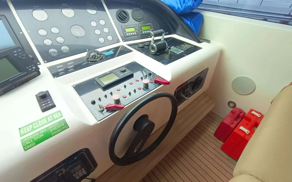 slider 22 Mangusta  72