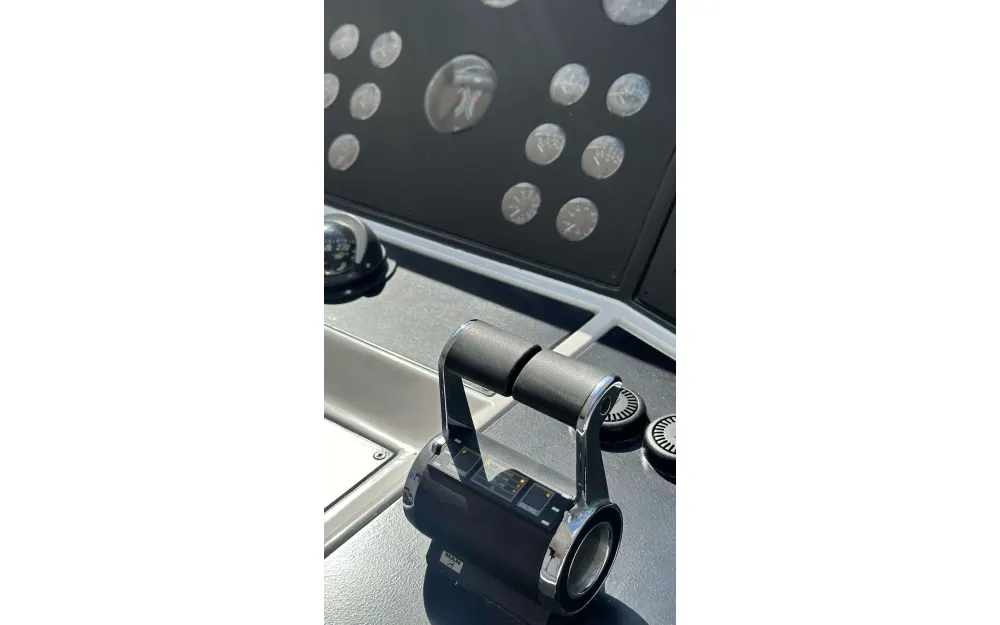 slider 61 Mangusta  72