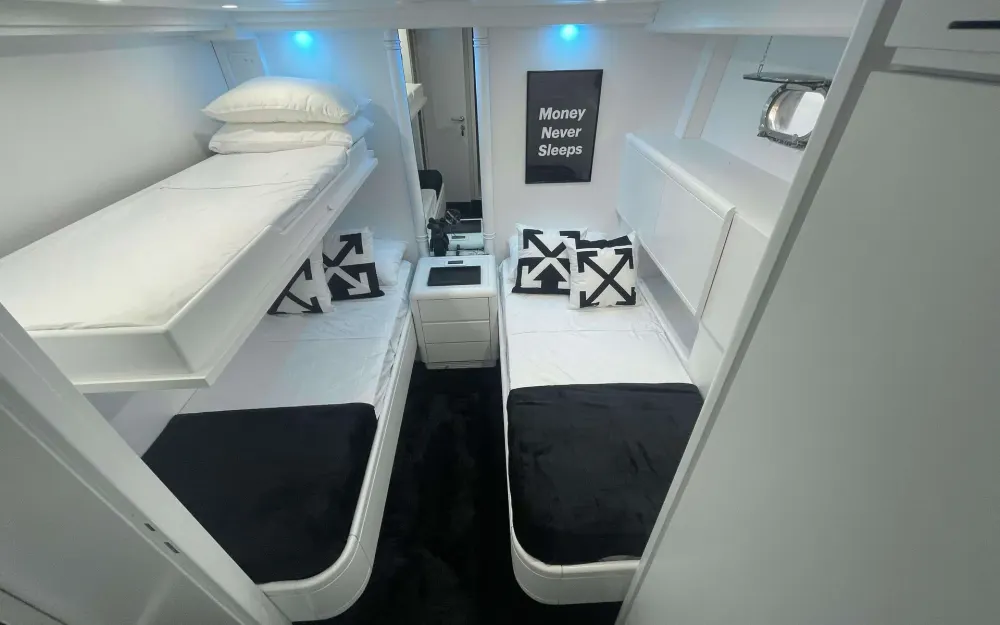 slider 63 Mangusta  72
