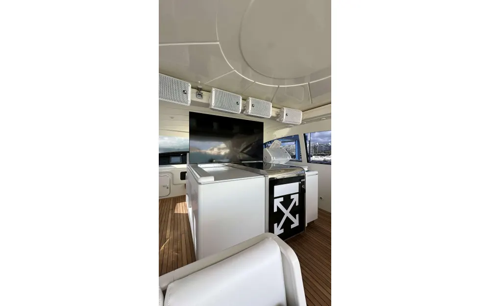 slider 8 Mangusta  72
