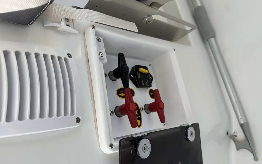 slider 11 Jeanneau Cap Camarat 7.5 WA