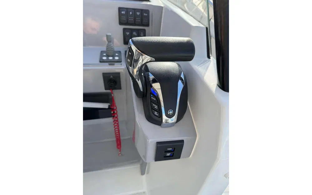 slider 18 Jeanneau Cap Camarat 7.5 WA