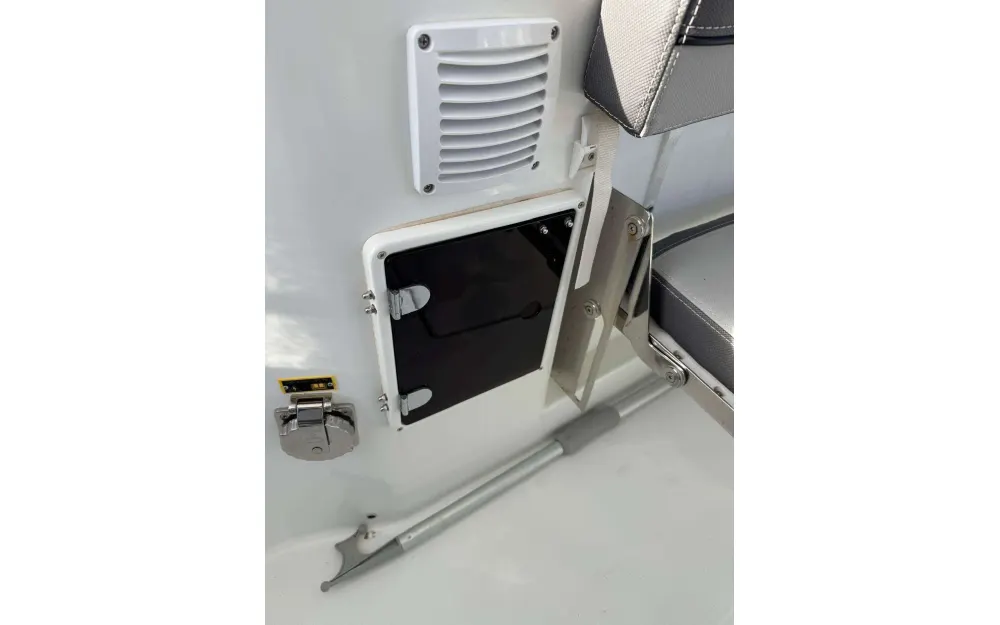 slider 19 Jeanneau Cap Camarat 7.5 WA Serie 3