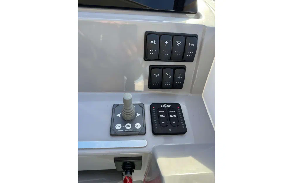 slider 2 Jeanneau Cap Camarat 7.5 WA