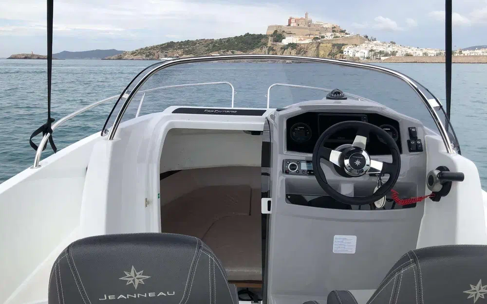 slider 3 Jeanneau Cap Camarat 5.5 WA