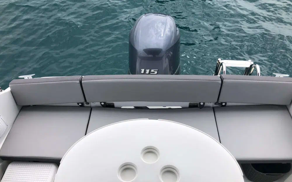 slider 4 Jeanneau Cap Camarat 5.5 WA