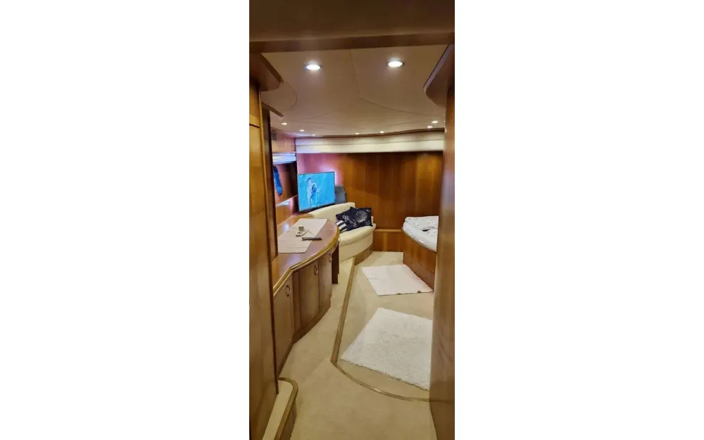 slider 8 Cayman  62 Fly