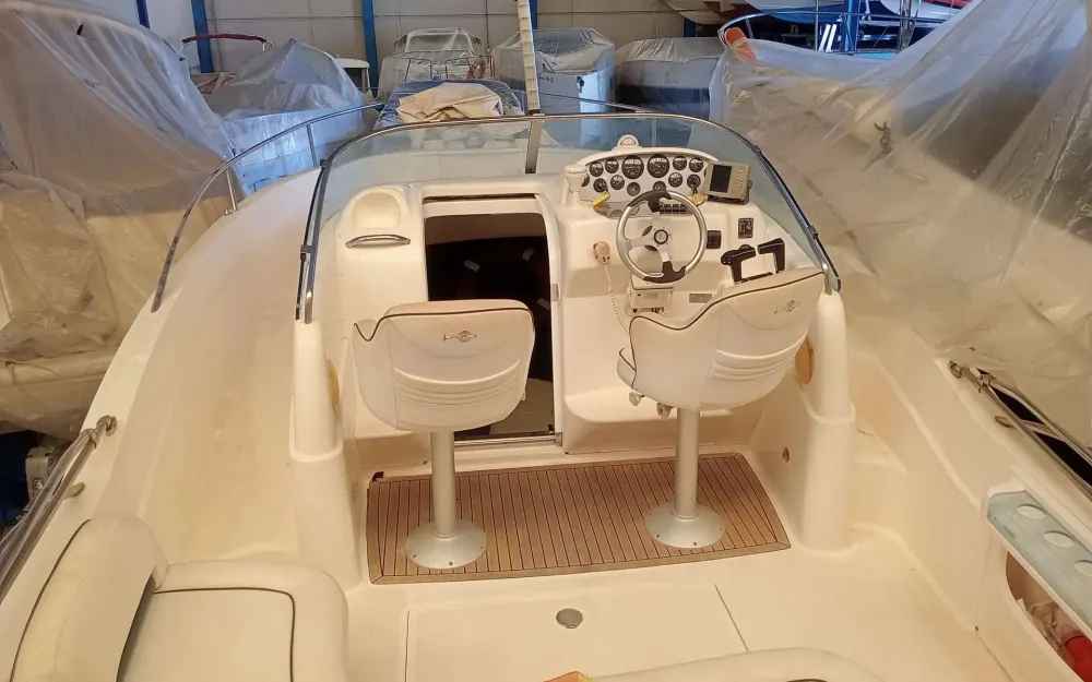 slider 8 Rio  850 Day Cruiser