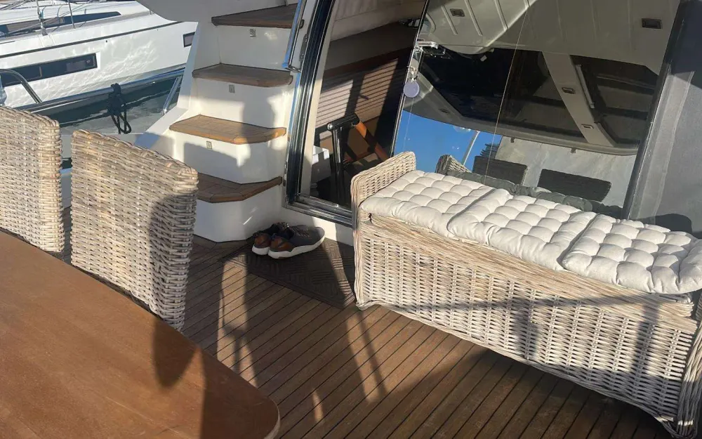 slider 6 Pearl Yachts Pearl 50