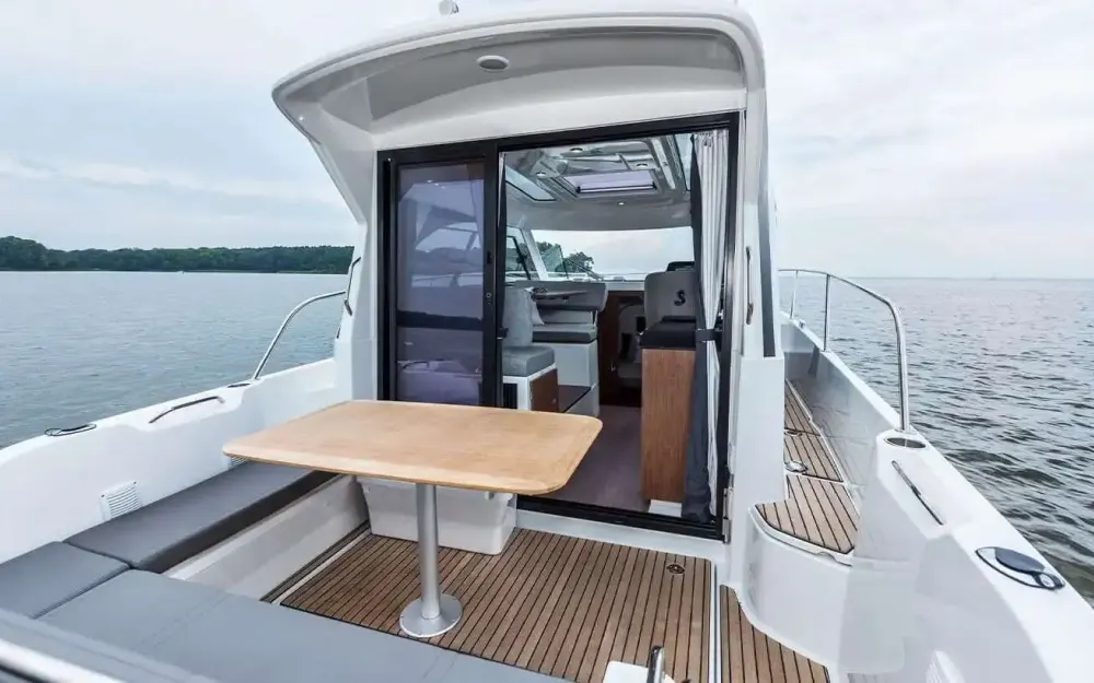 slider 11 Beneteau Antares Serie 9