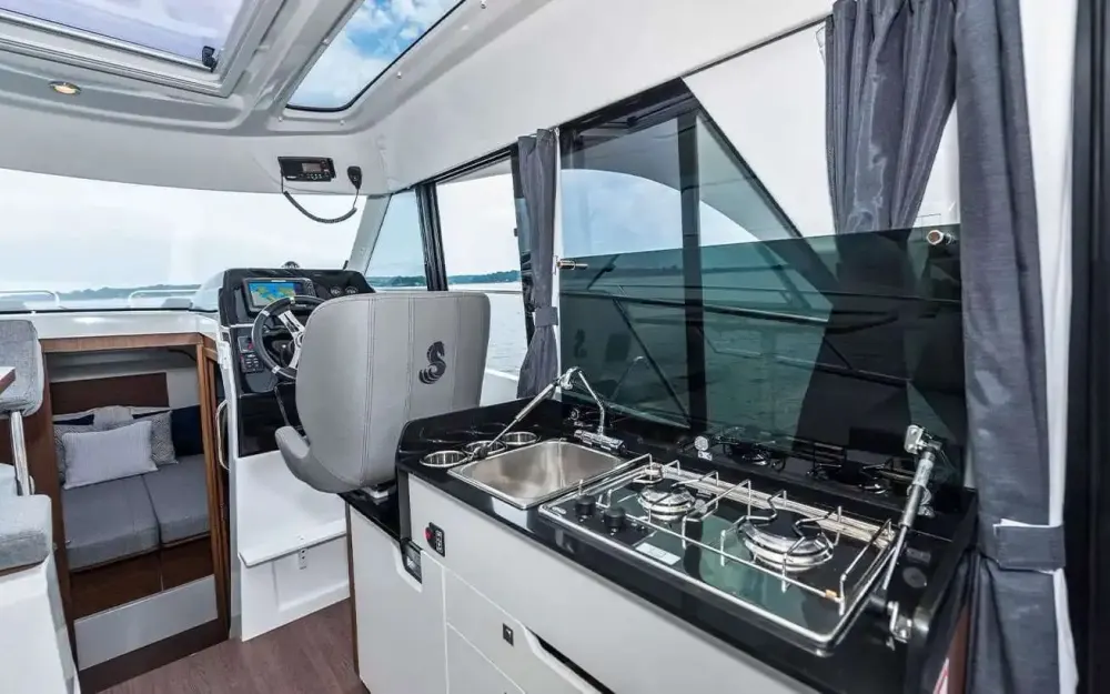 slider 8 Beneteau Antares Serie 9